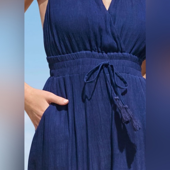 VENUS Elegant Blue Halter Jumpsuit - Picture 4 of 6